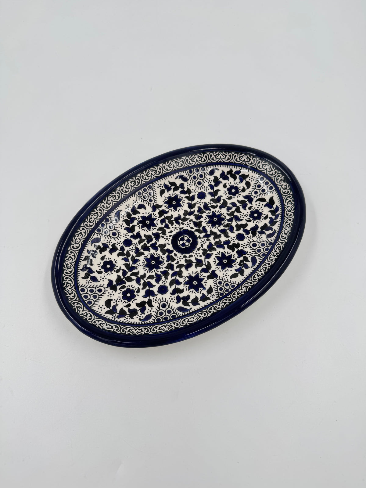 Oval Tray 22x15 cm