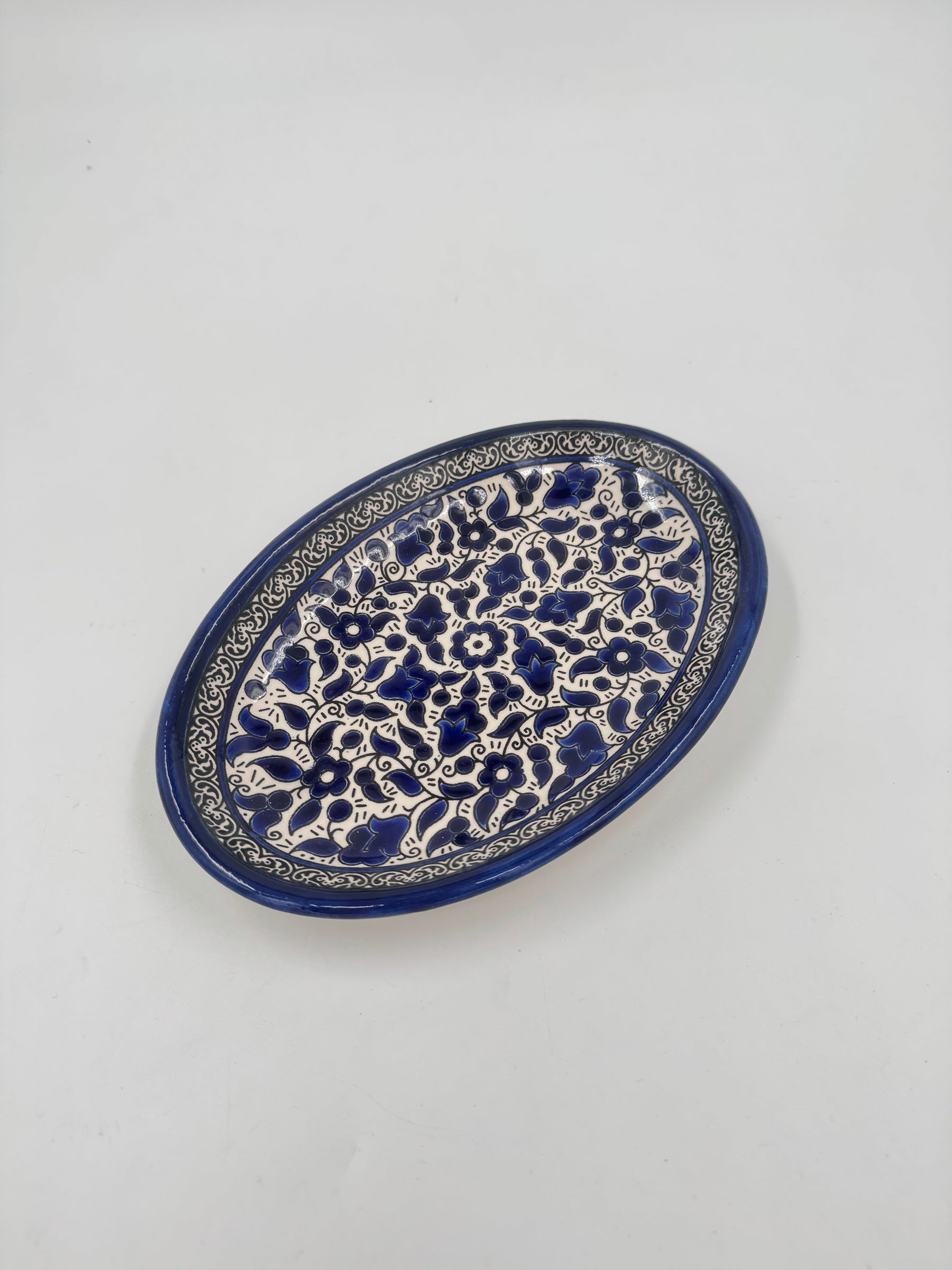 Oval Tray 22x15 cm