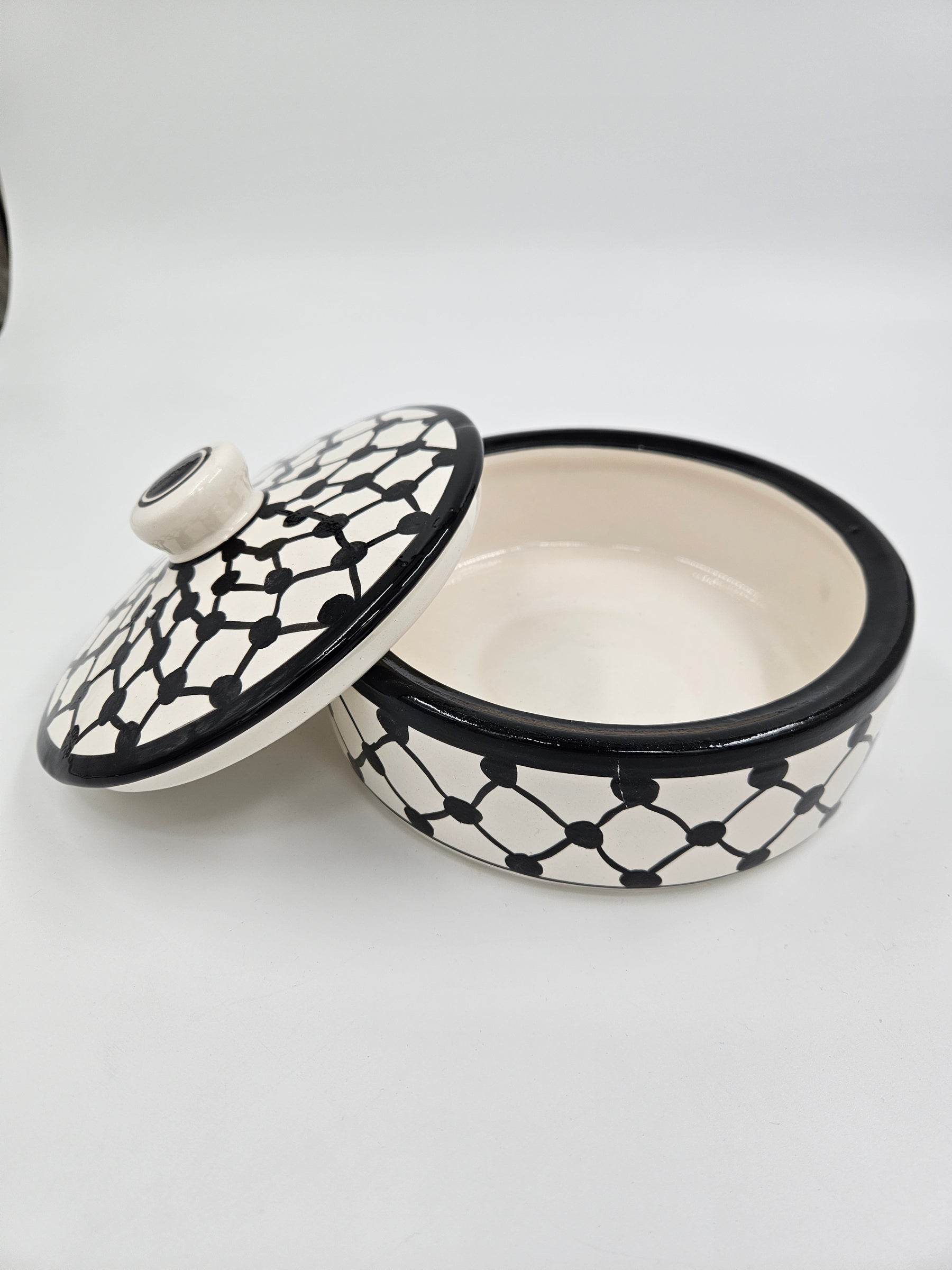 Kuffiyeh Pot With Lid