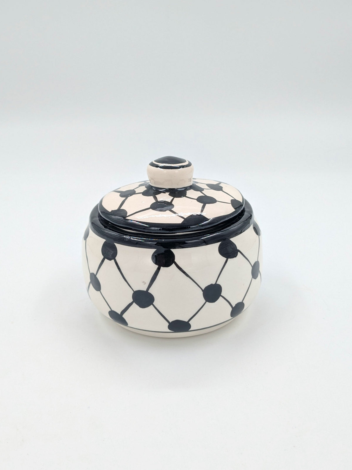 Jar with lid - kuffiye