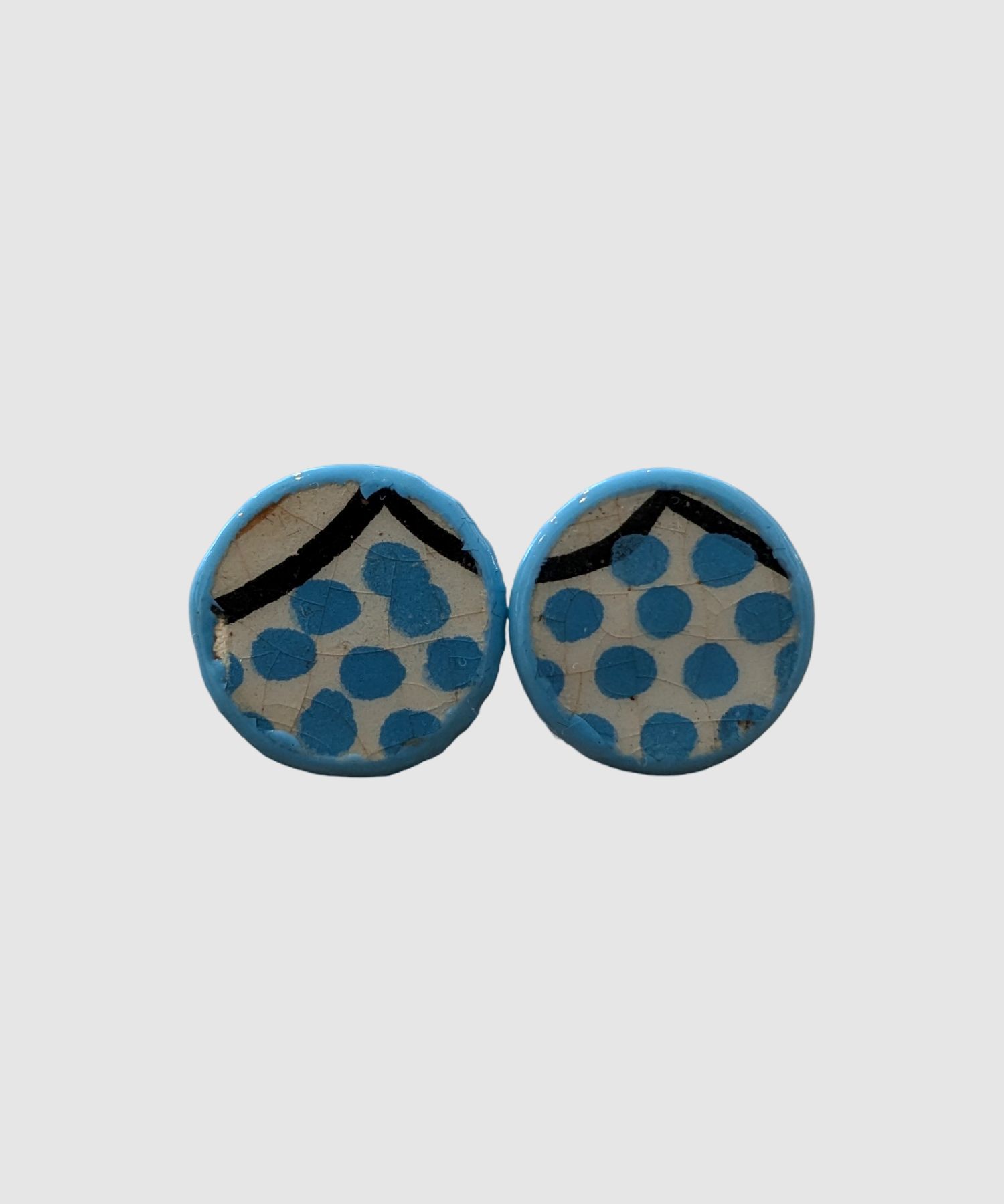 Handmade earrings made of Palestinian ceramics - Å